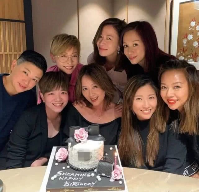 七姊妹為姚樂怡慶祝生日