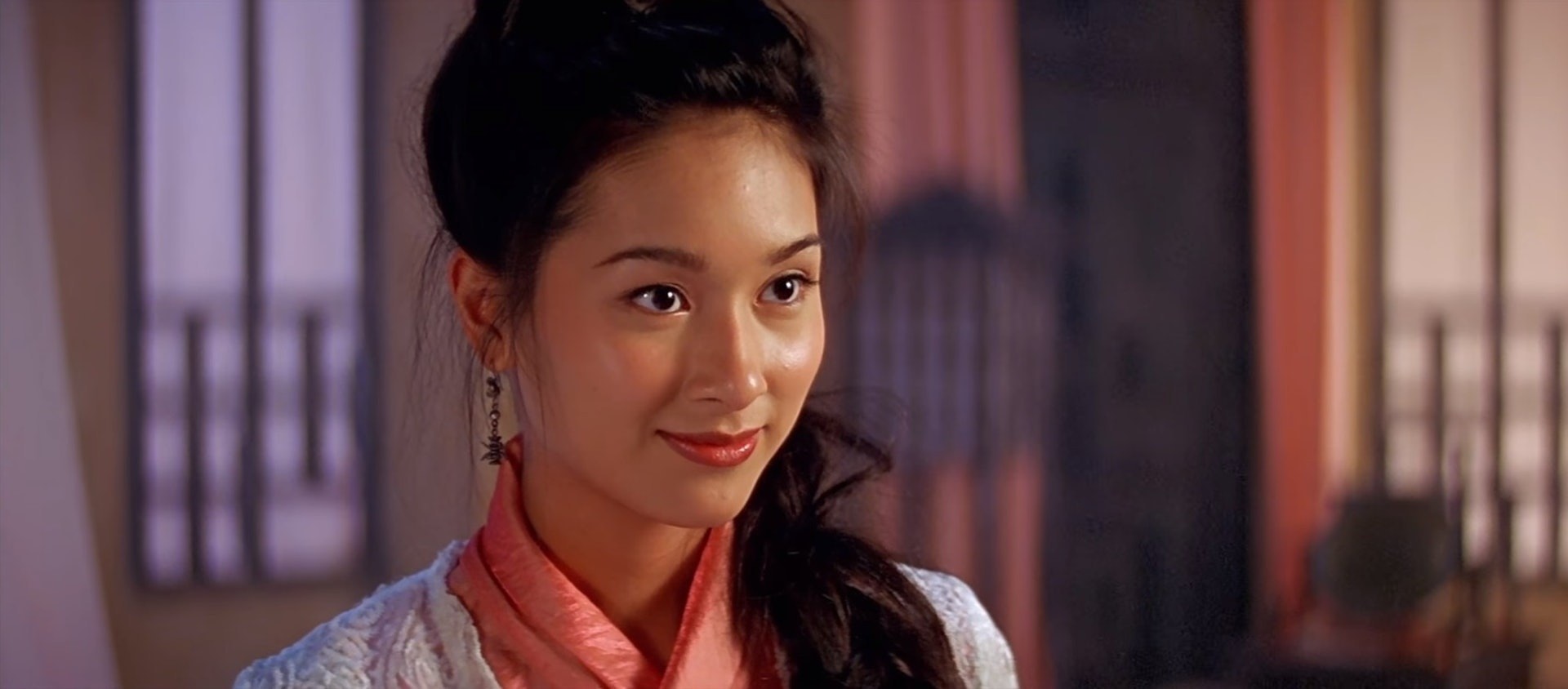 貴為「亞姐」四料冠軍，楊恭如一出道就獲得不少的演出機會