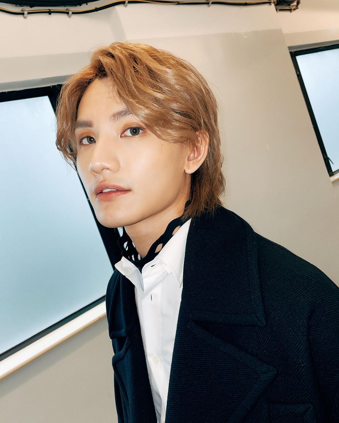 Jeremy李駿傑是香港少有能carry妖豔風的藝人