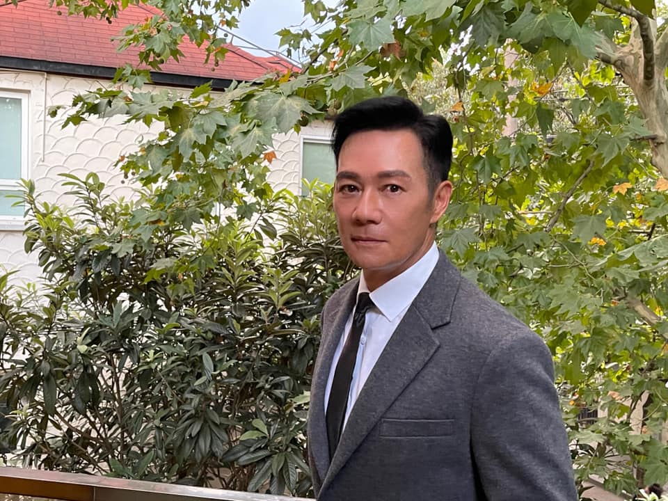 張兆輝因英文老師關係而踏入演藝圈。