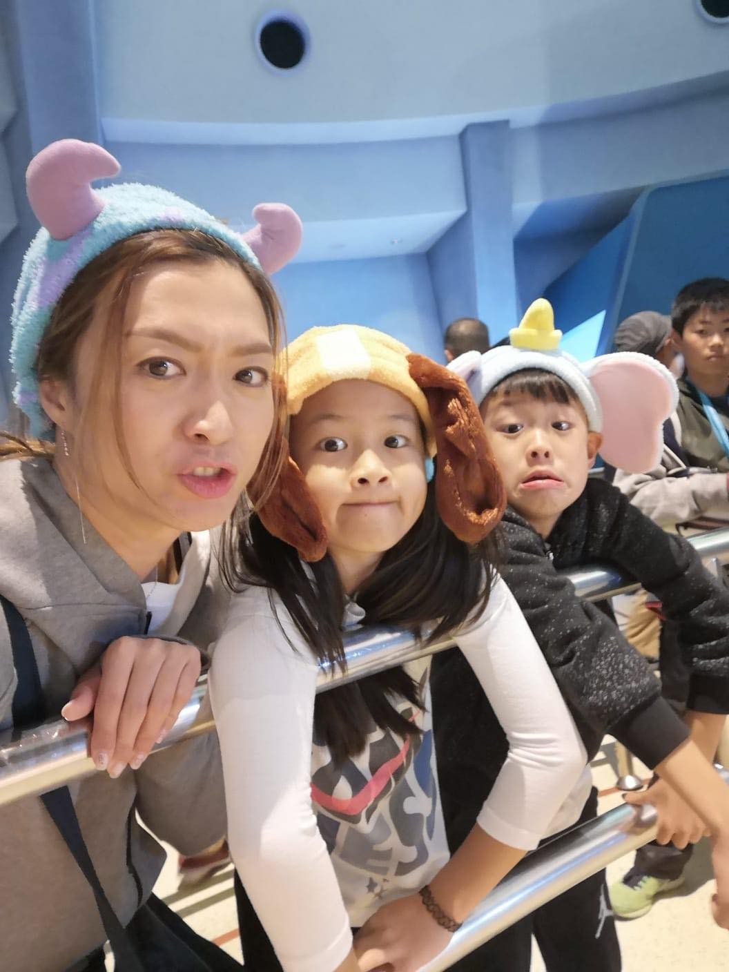 姚嘉妮與林祖輝婚後並育有一子一女。