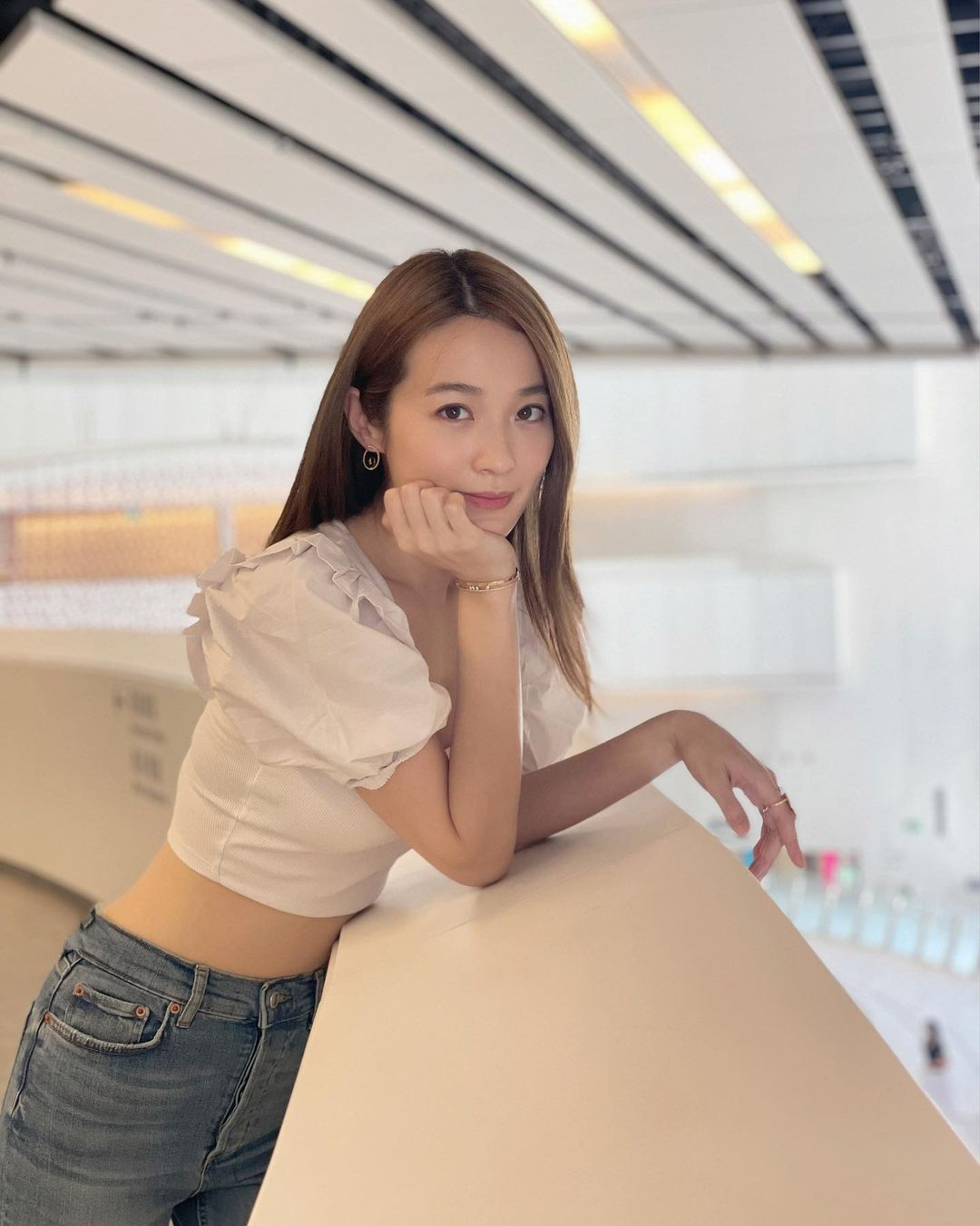 蔡潔畢業後前往澳大利亞墨爾本皇家理工大學攻讀創意媒體碩士。