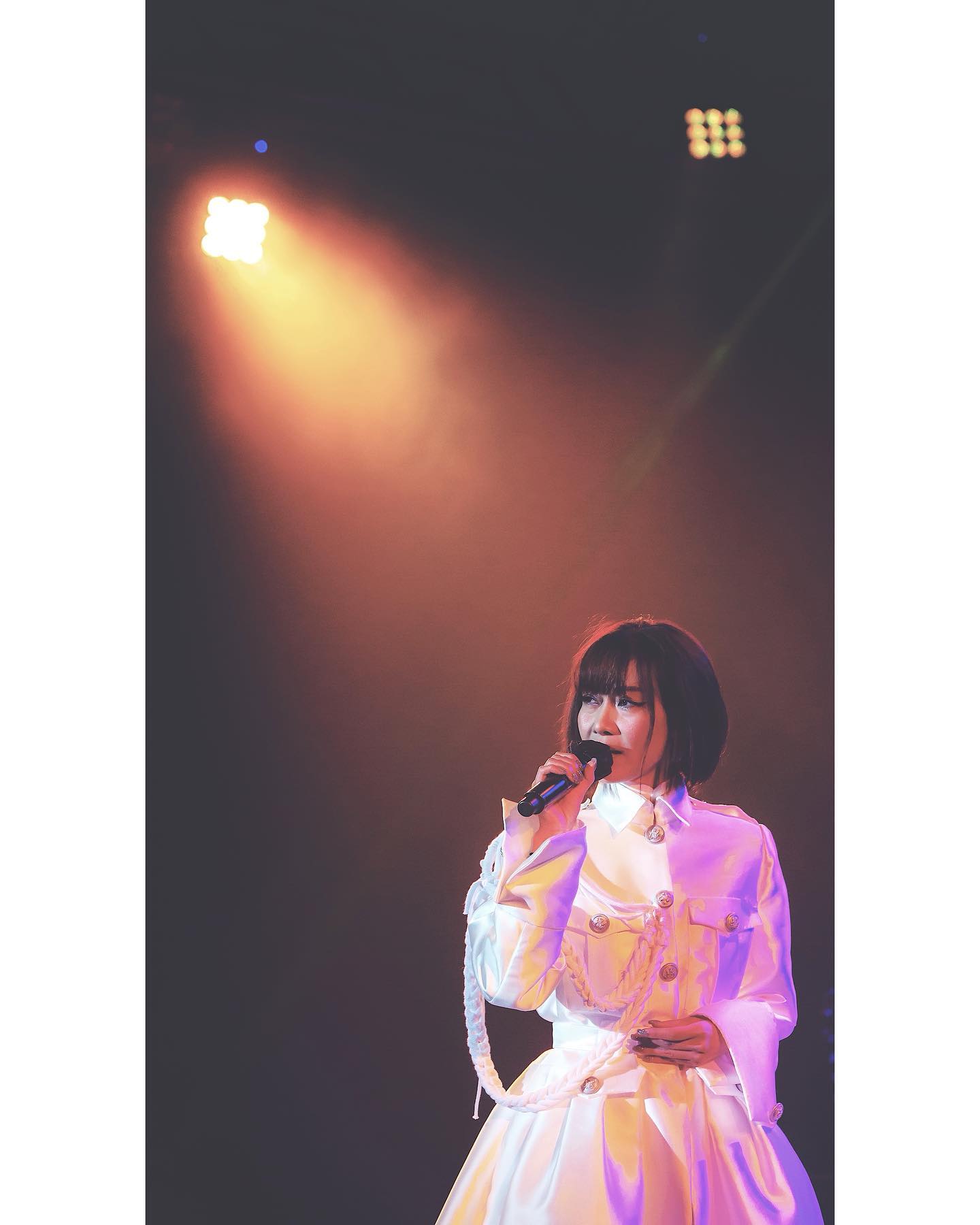 趙學而當年推出首張大碟《每隔兩秒》即大受歡迎。