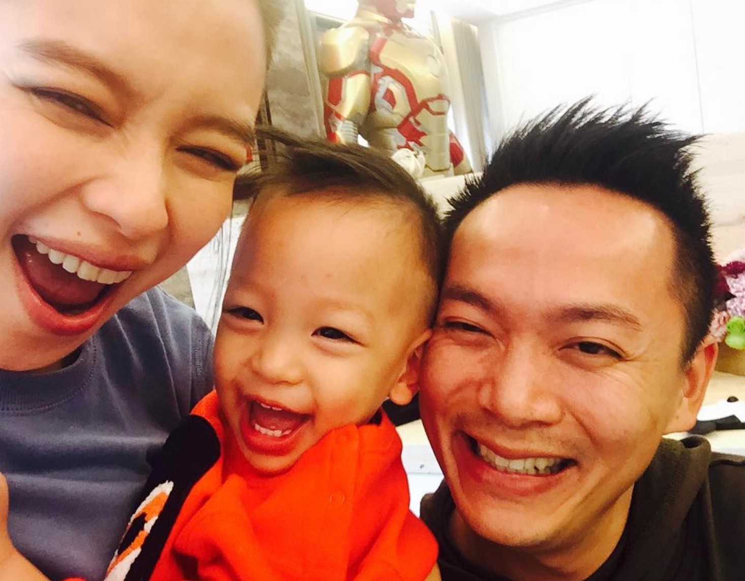 徐若瑄與老公李雲峰及兒子Dalton合照。