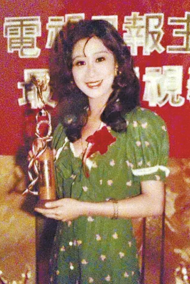 入行超過50年的陳曼娜出身於麗的電視