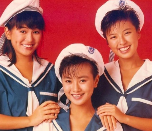 陳加玲被黃百鳴相中加入「開心少女組」