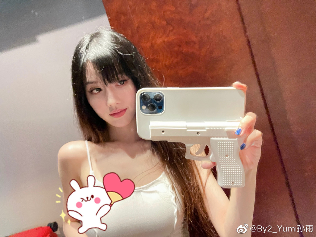 Yumi疑似王力宏婚後P友。