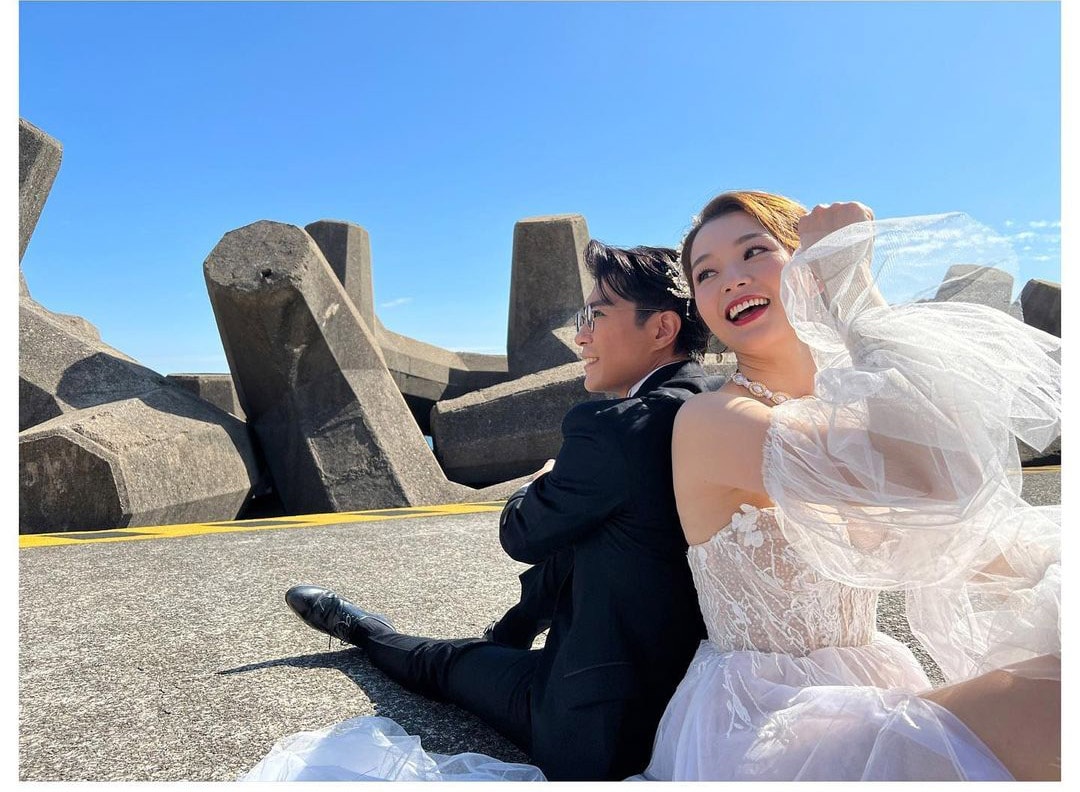 張景淳、呂慧儀連在《愛回家》影的婚紗相,劇組為此製作認真,特登出外景去西貢萬宜水庫拍攝。
