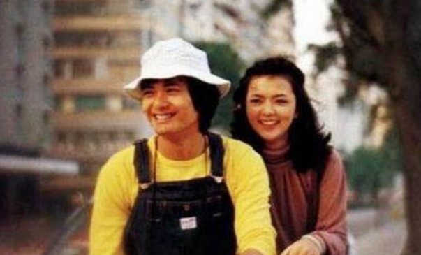 1978年陳玉蓮與周潤發因合作《大亨》撻著
