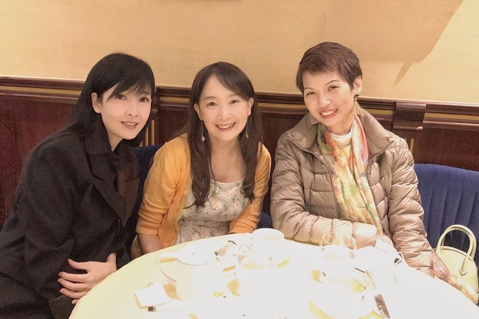 周慧敏陳美齡保養得宜