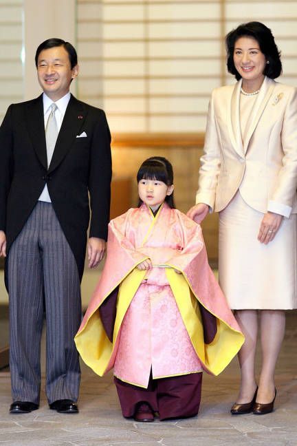 德仁天皇與雅子皇后及女兒愛子公主。
