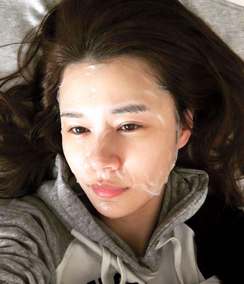 黃翠如認為面膜的保濕度非常高，有助補充肌膚水份。