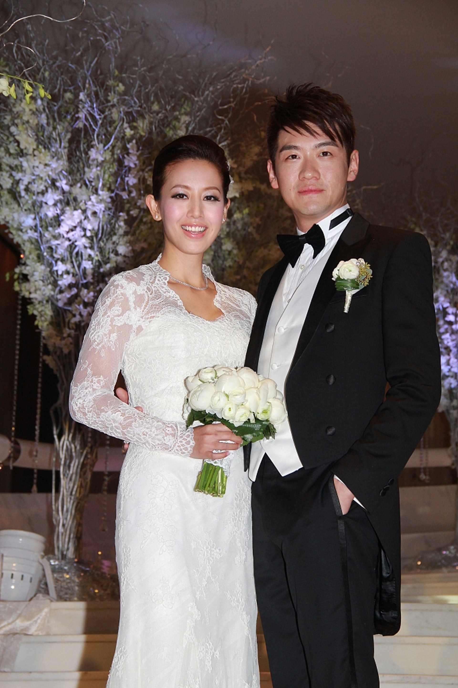 梁靖琪曾與身家兩億的闊少黃敏豪有過一段婚姻。