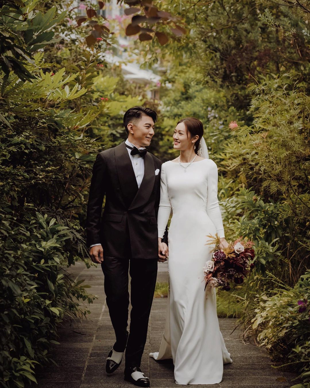 袁偉豪、張寶兒婚後比婚前更甜蜜呢!
