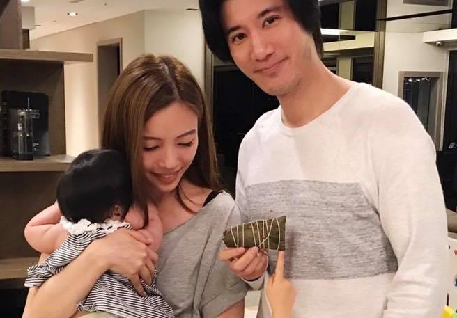 李靚蕾要求維持三個孩子的生活品質不要改變。