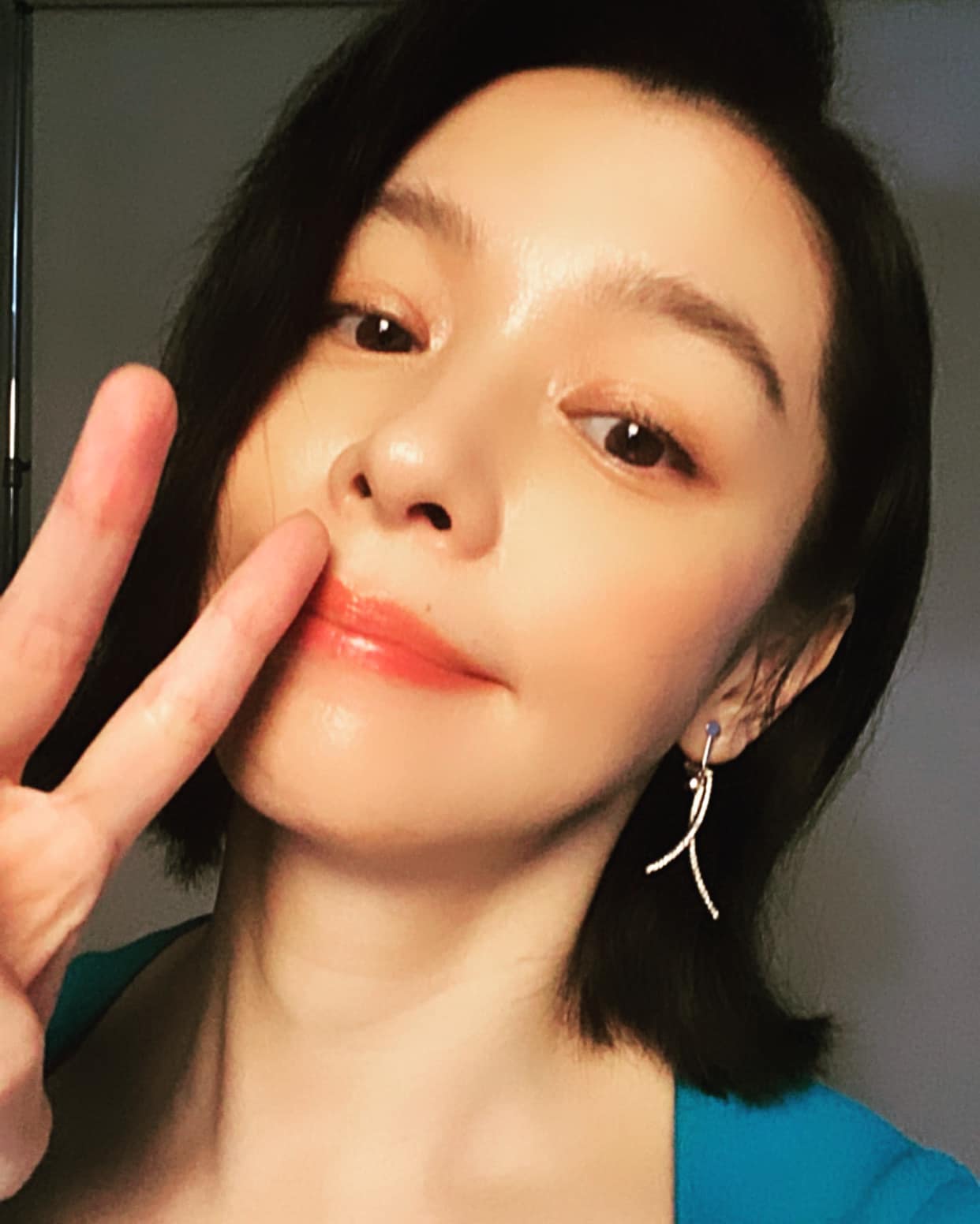 徐若瑄有「鋼鐵V」稱號。