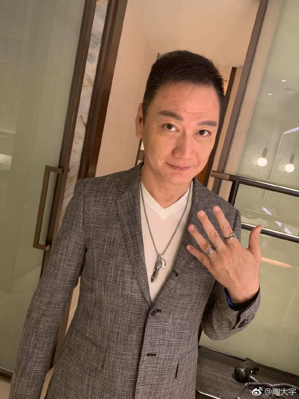 陶大宇經歷偷食事件後,低調處理感情事。