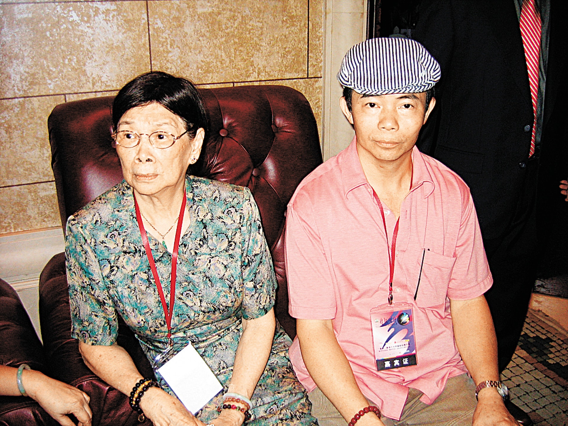 梅媽非常後悔過往太縱容兒子,半年前「閂水喉」不再向梅啟明提供經濟支援。