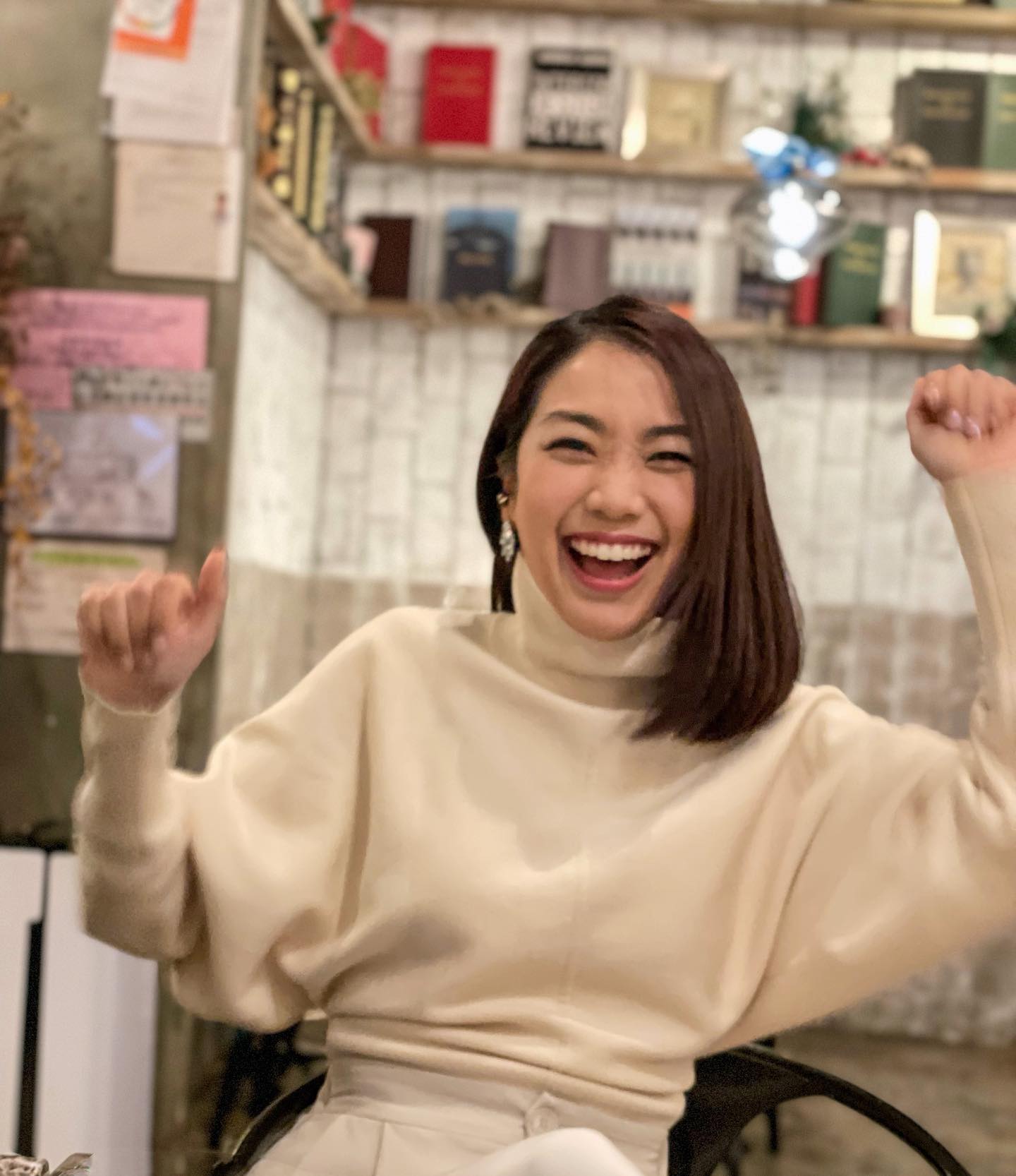 姜麗文憑《愛‧回家之開心速遞》菲傭Liza一角打入TVB《萬千星輝頒獎典禮2021》的「最佳女配角」大熱。