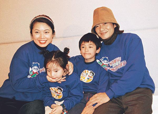 與麥潔文譜出姐弟戀