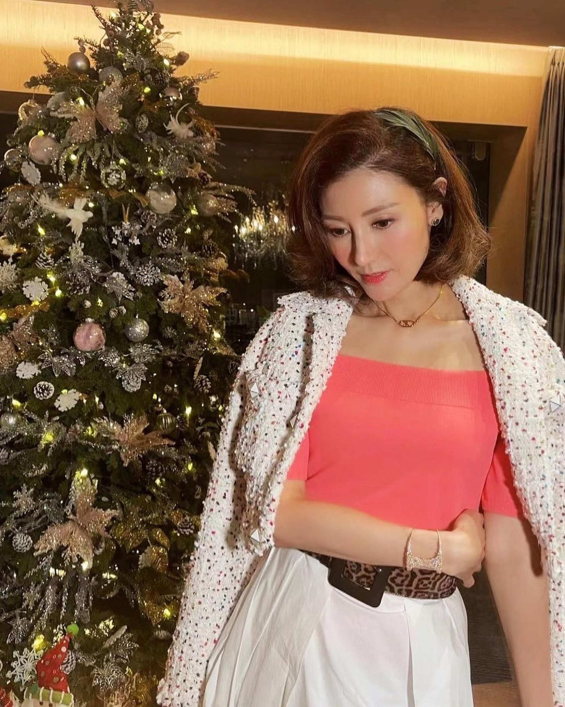 李嘉欣未有透露入院原因,但可見病情不輕。