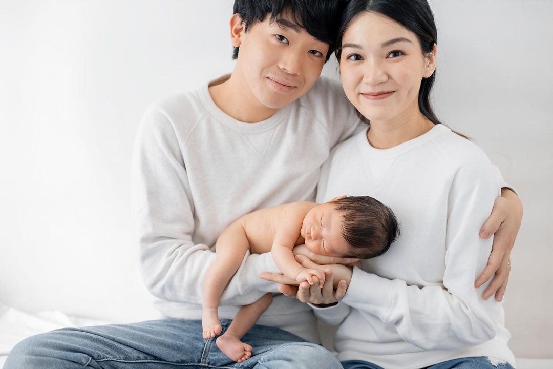 岑珈其太太去年誕下兒子