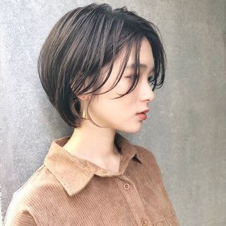 蓬鬆系鮑伯短髮。