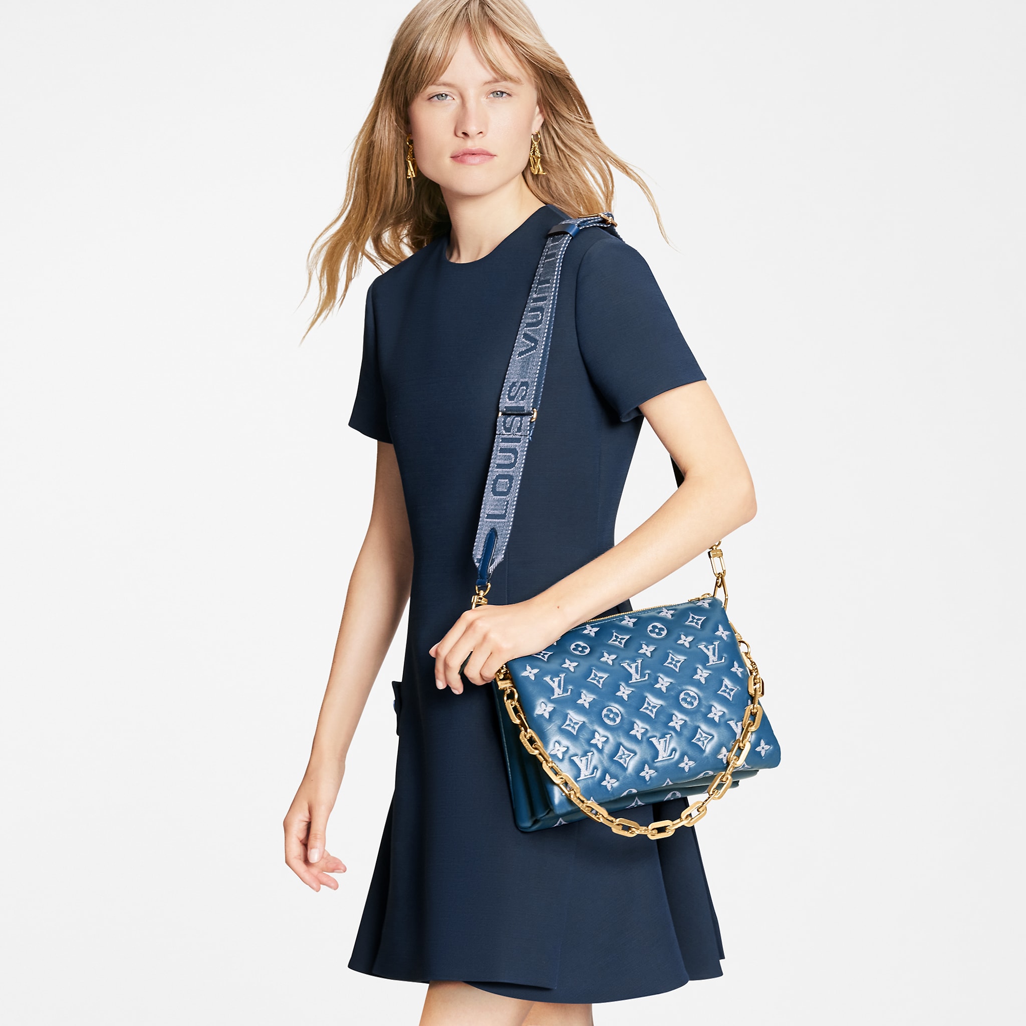 Louis Vuitton的Coussin Bag大容量且柔軟
