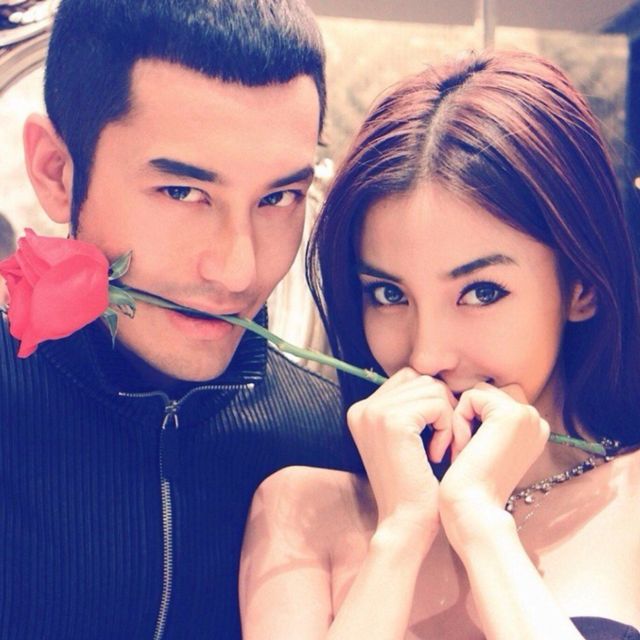 黃曉明在Angelababy 25歲生日時，送給200多萬的林寶堅尼Gallardo Spyder。