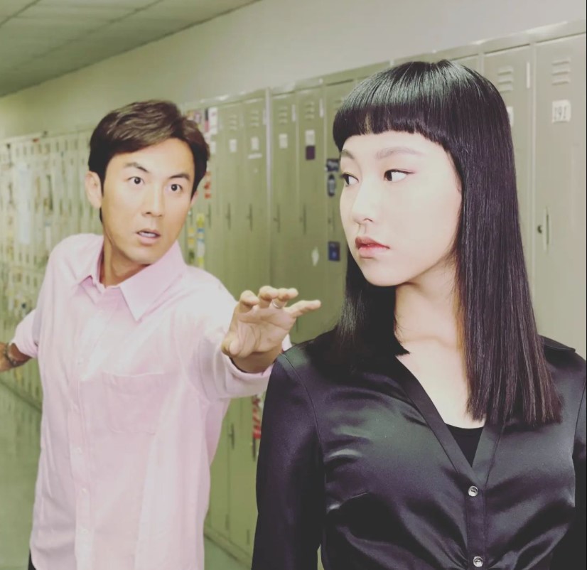 譚俊彥與炎明熹扮《魷魚遊戲》角色。