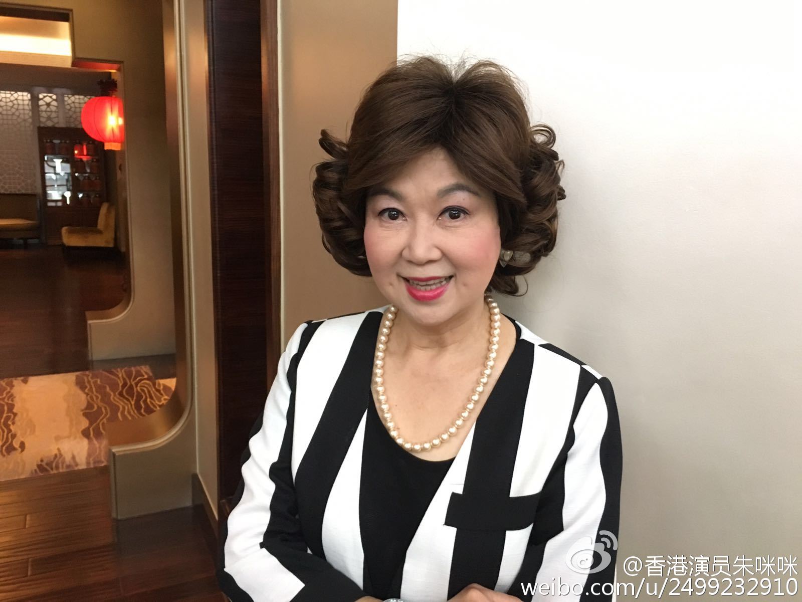返回新加坡與兒子和新抱同住享清福