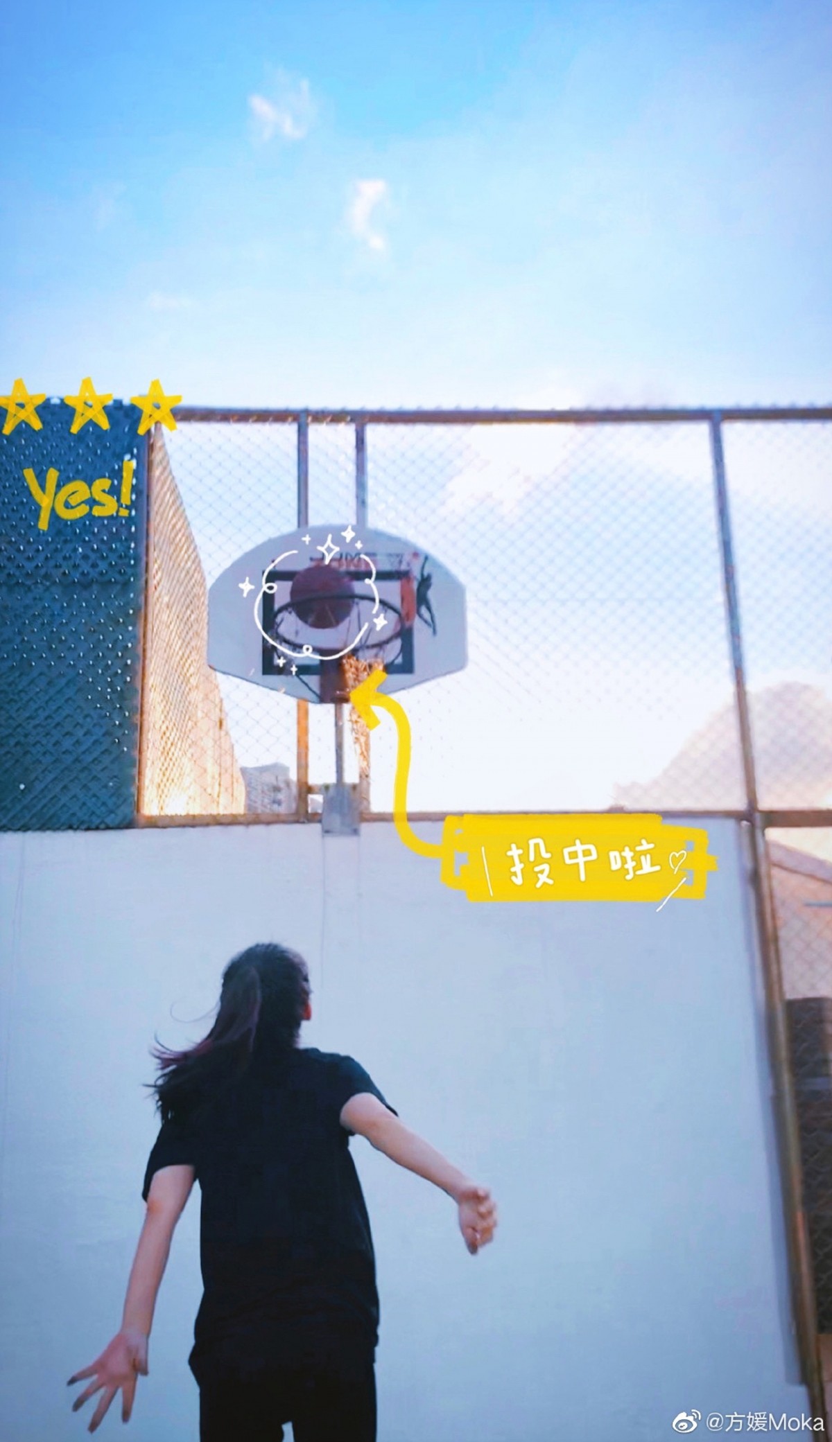 設有迷你籃球場,讓兩個囡囡在家中不怕悶,過著愉快健康的童年!