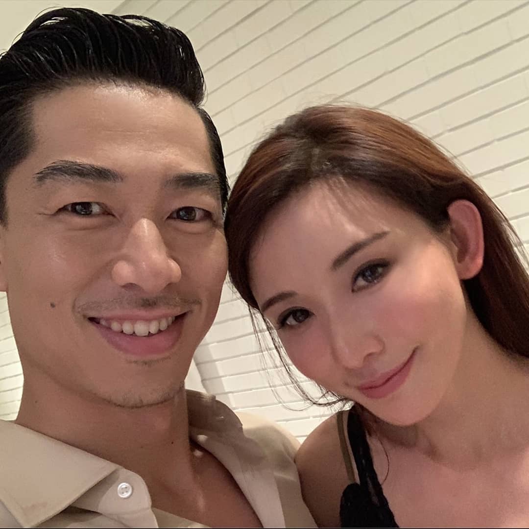 林志玲與AKIRA雖然兩人相差7年,但卻無阻二人的深入認識