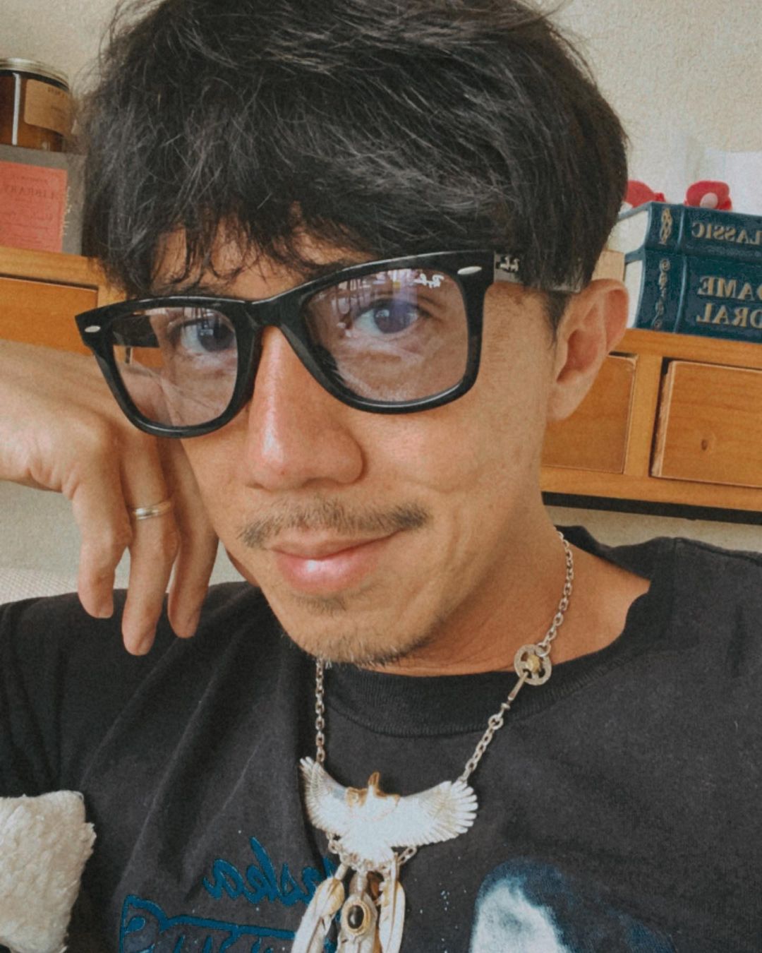 張繼聰現時看來像木村拓哉。