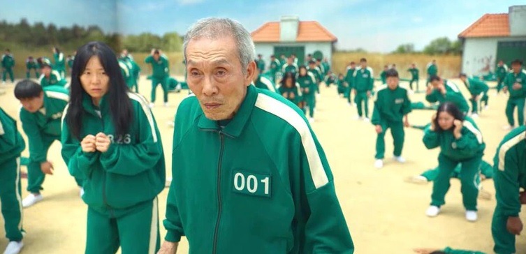 劇中飾演患有腦瘤的70多歲老人