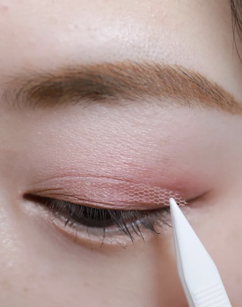 美編整理出5種不同眼型的雙眼皮貼教程