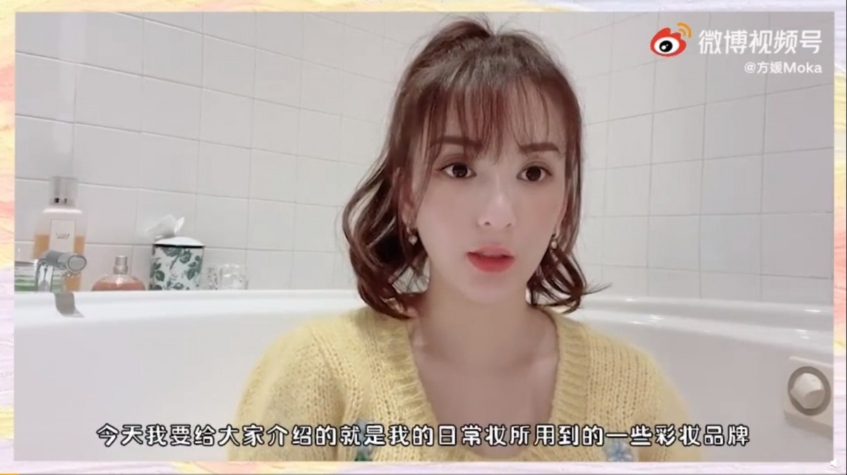 有一個非常大的按摩浴缸,純白磁磚乾淨唯美,寬敞的空間堂皇得就如五星級酒店一樣!