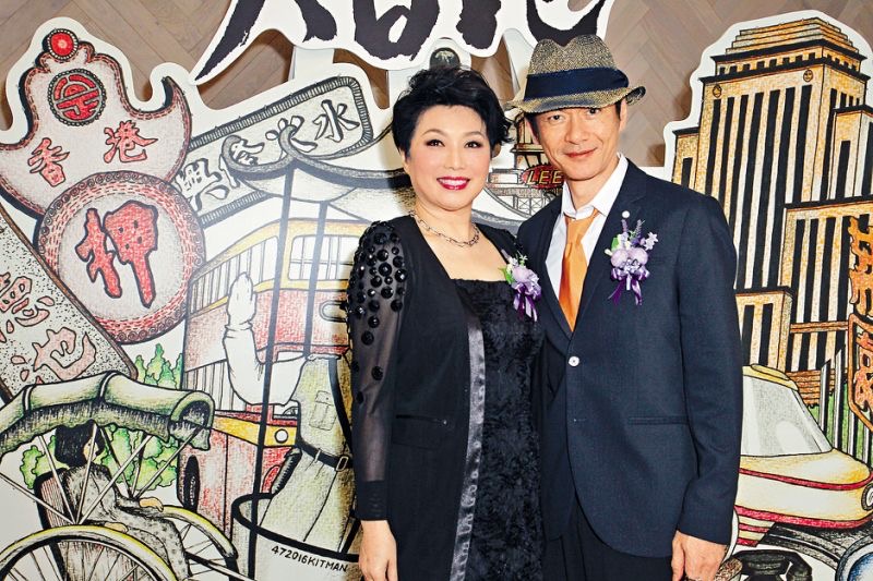 女方足足大江華8歲