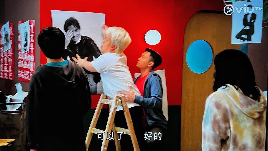 ViuTV《IT狗》「Johnny仔」鄧子超貼馮德倫海報