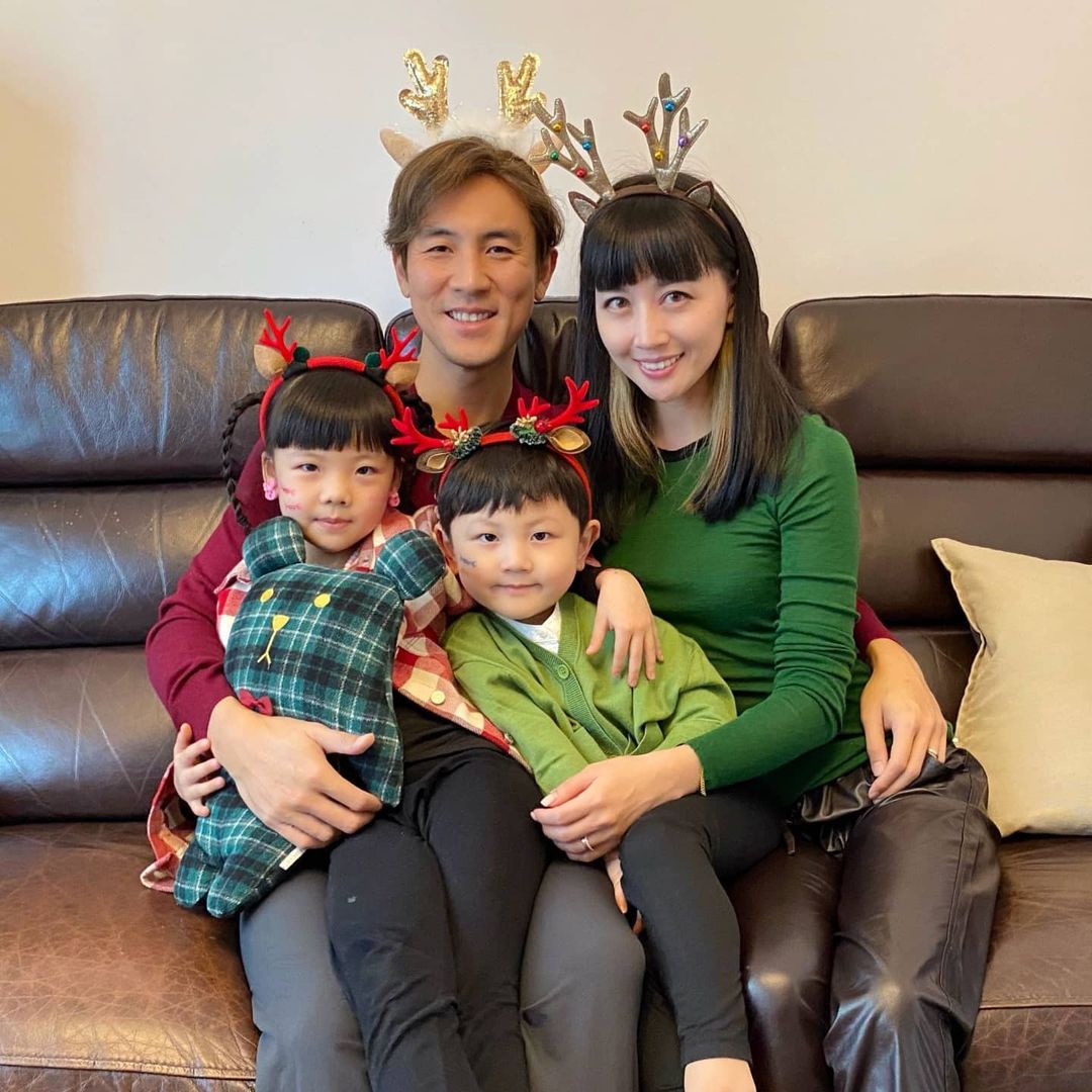 譚俊彥一家四口超馨。