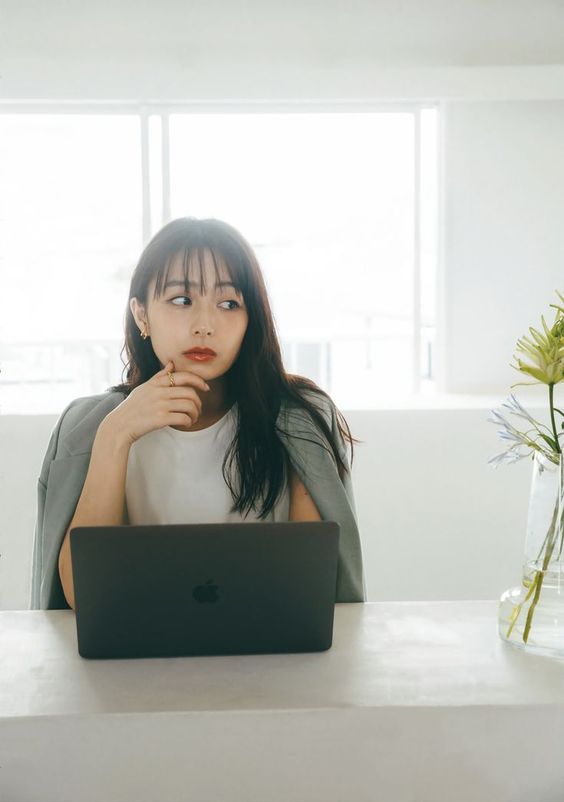 絕大部分女生都有衝動購物的習慣