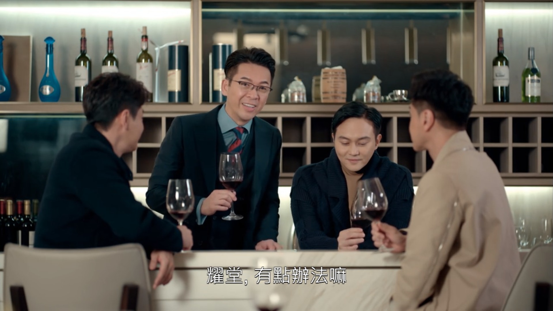 《家族榮耀》中的男演員手戴名錶隻隻價值不菲。