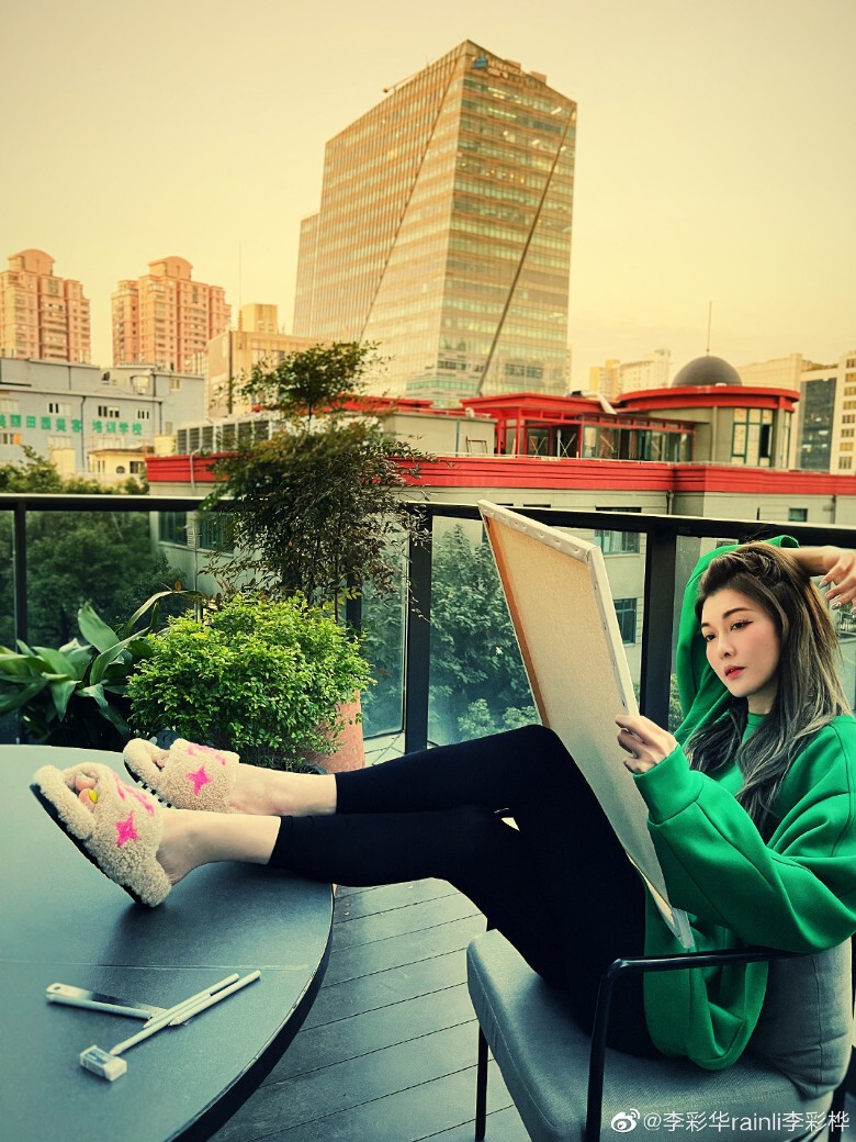 李彩華移居上海月租10萬豪宅