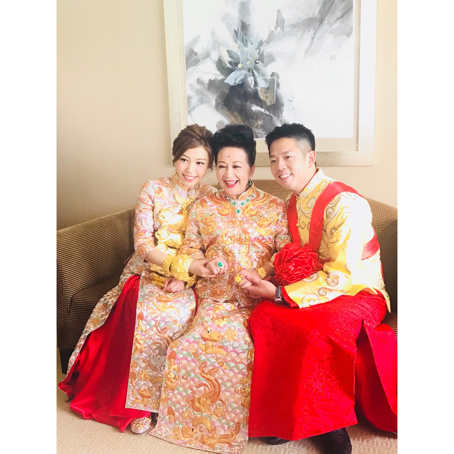 薛家燕豪擲四千萬娶新抱，送樓又送首飾。