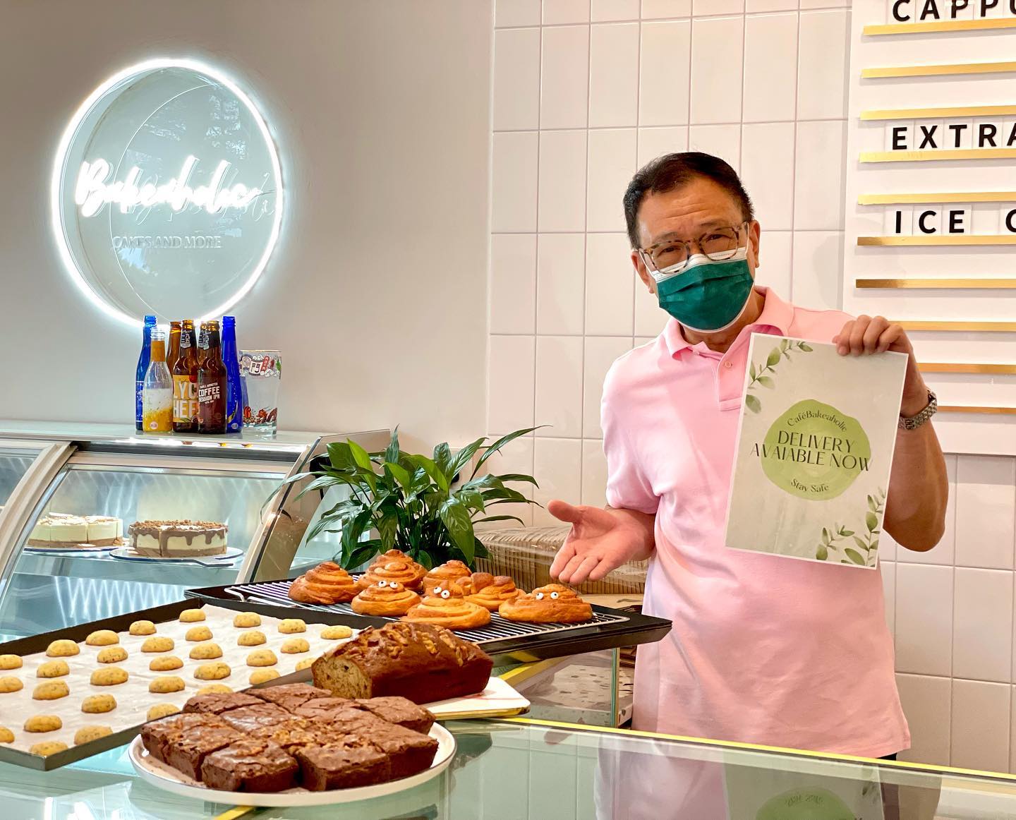 許紹雄經常在社交平台發帖宣傳cafe，十分賣力。