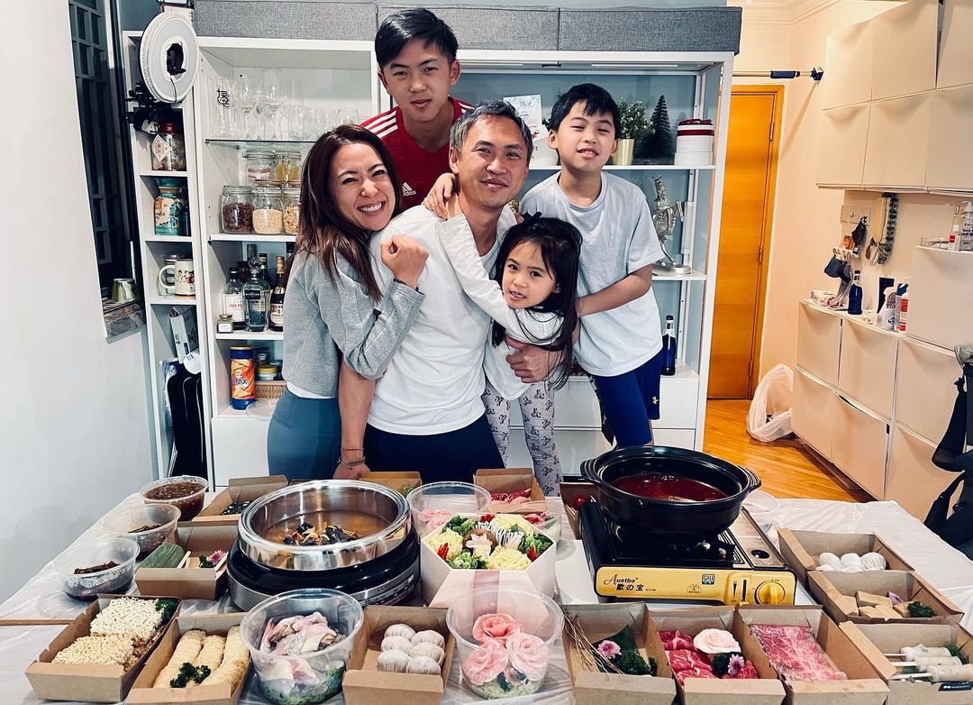 梁芷珮(Christy)一家五口超幸福