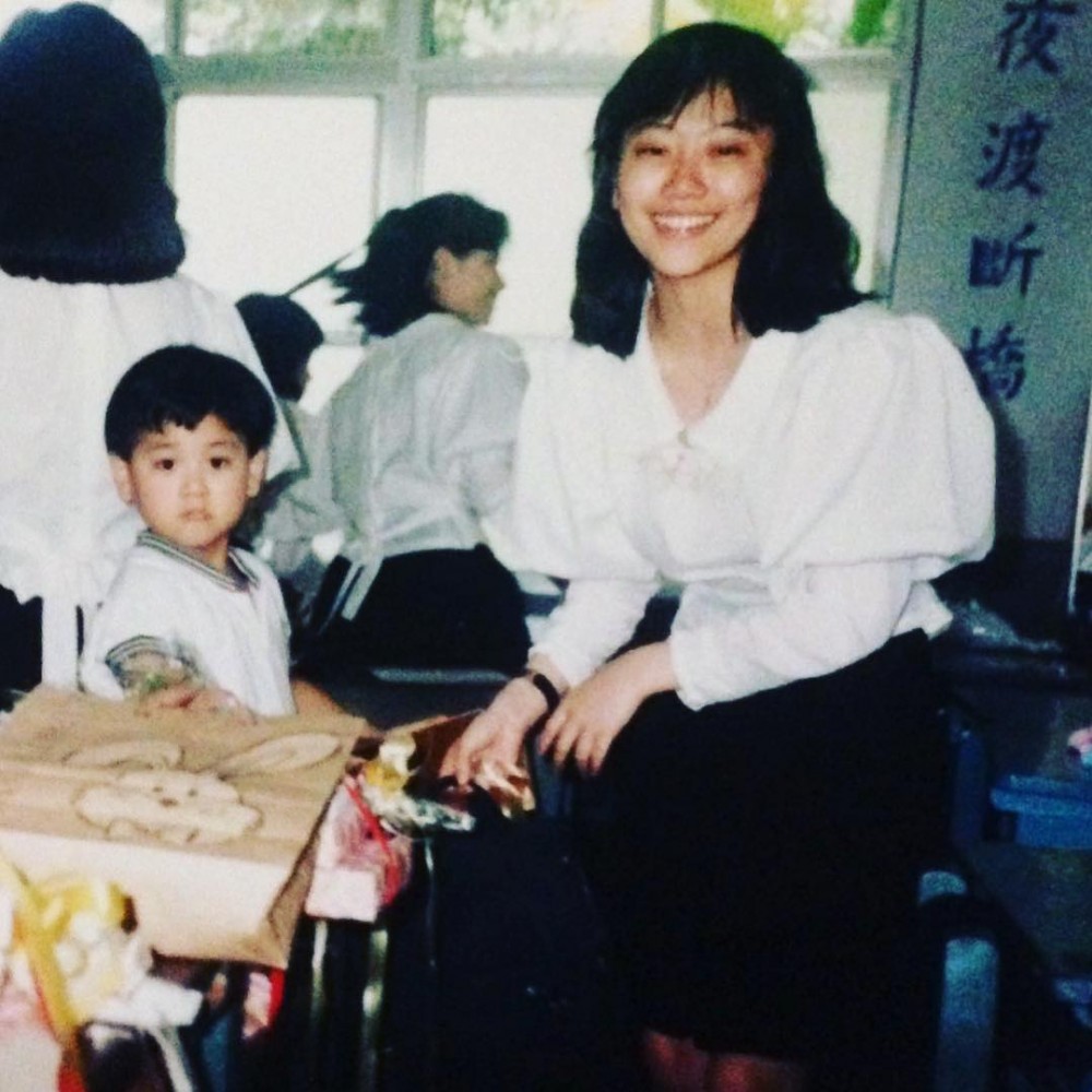 彭于晏小時候合照