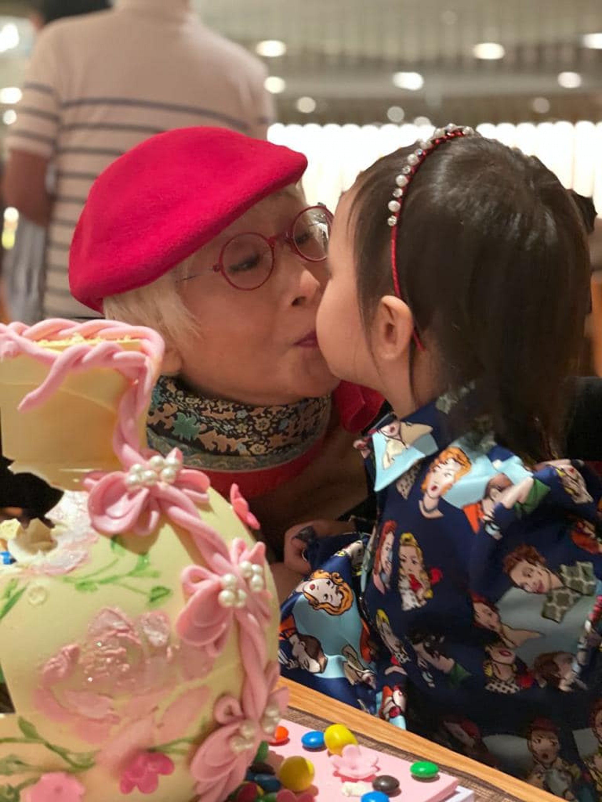 陳曼娜已榮升了嫲嫲，孫女正就讀國際學校，所以有較多的時間上興趣班。