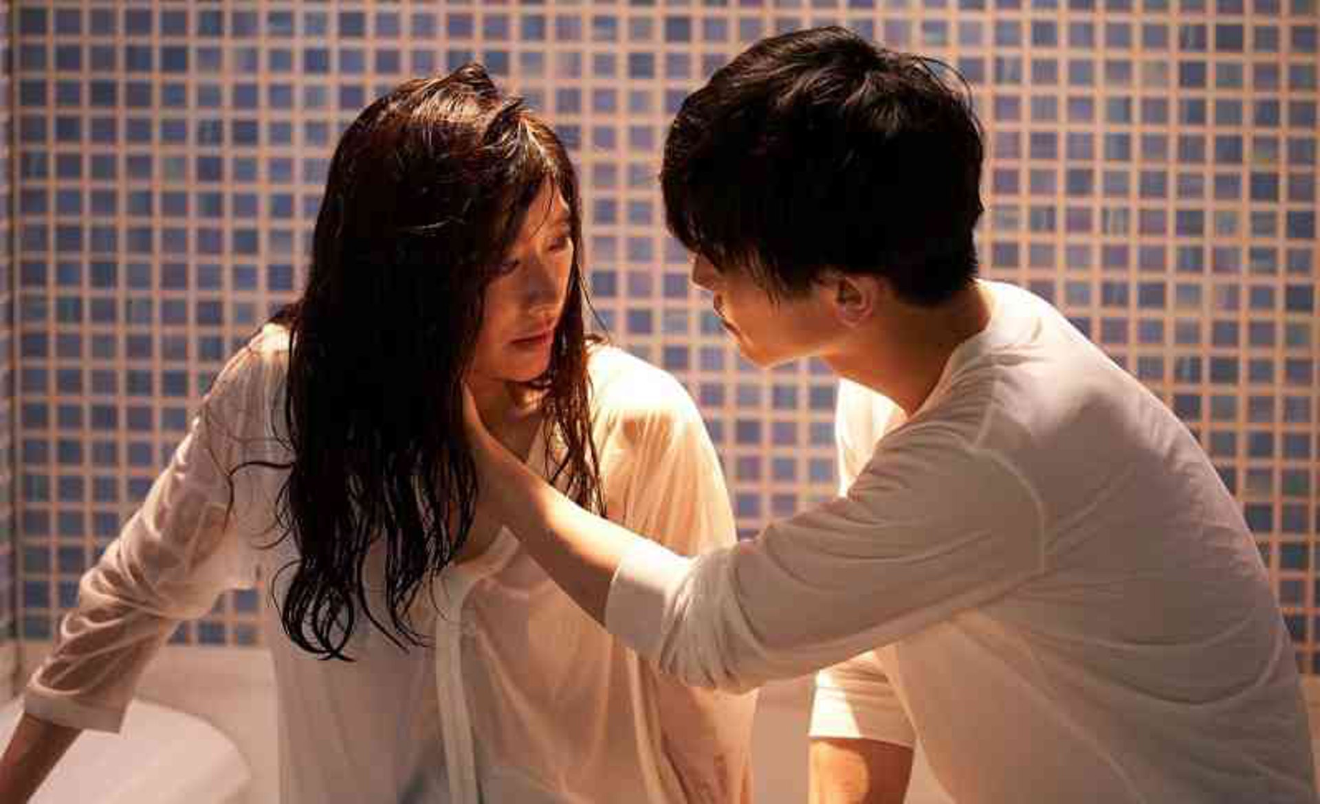 《金魚妻》講述6位處境不同的人妻,都是因婚姻不美滿而最後選擇出軌。