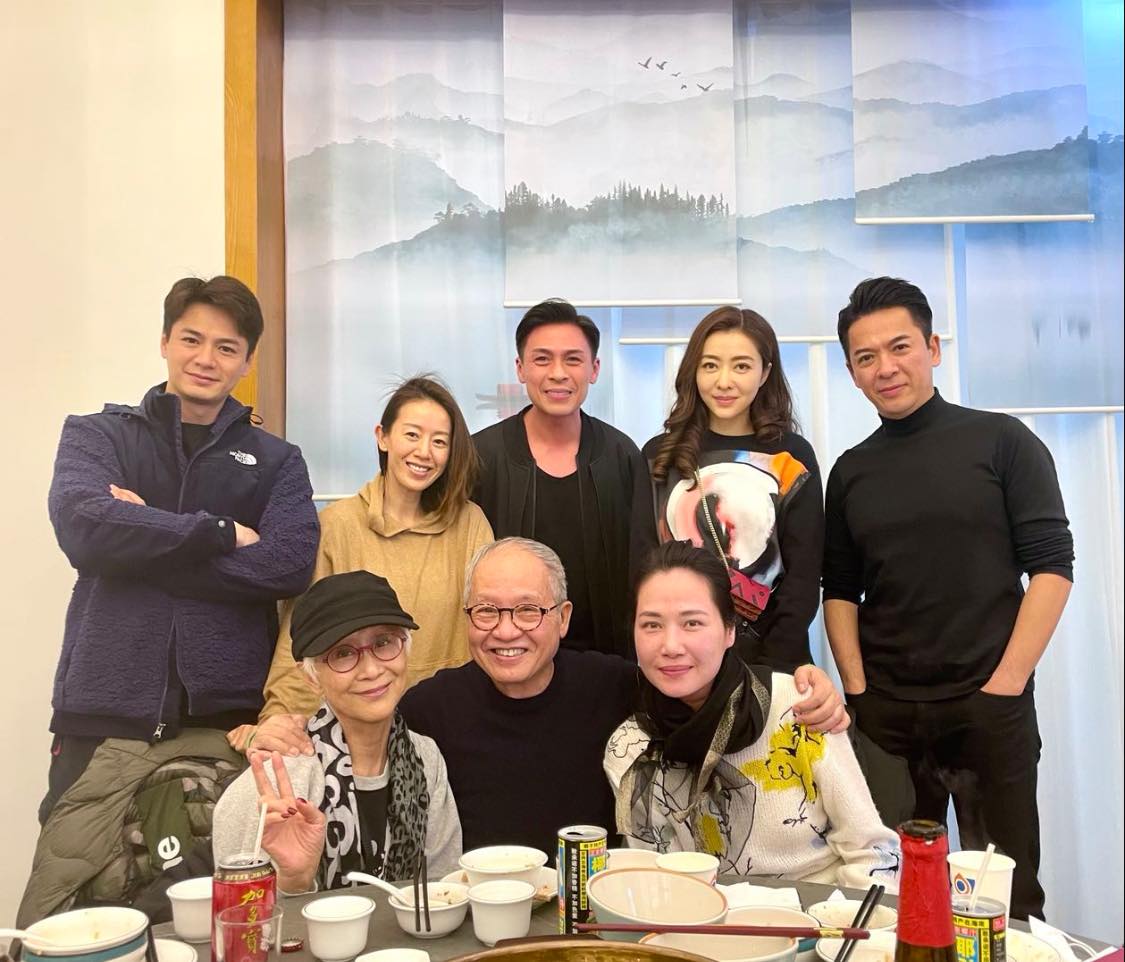 陳曼娜與TVB《家族榮耀》演員合照